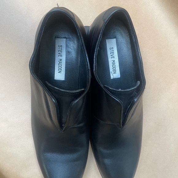 Black loafer - Picture 2 of 2